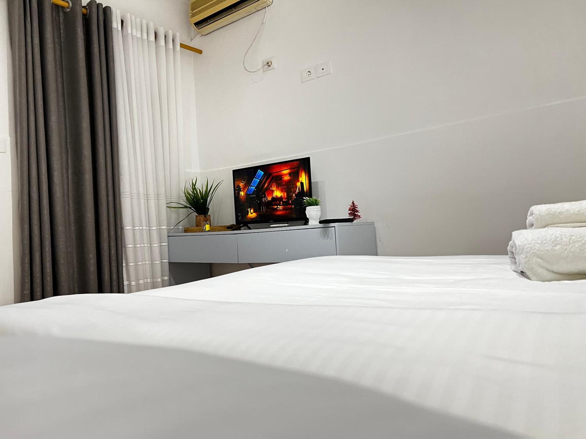 Tirana Square Hotel Kültér fotó