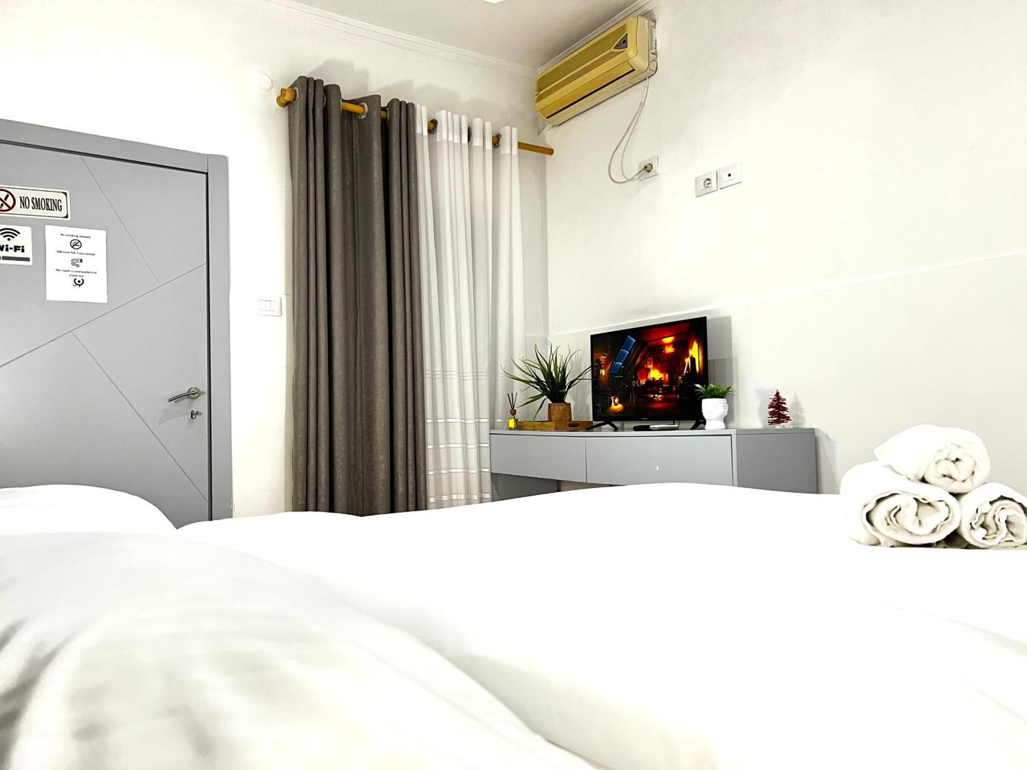 Tirana Square Hotel Kültér fotó